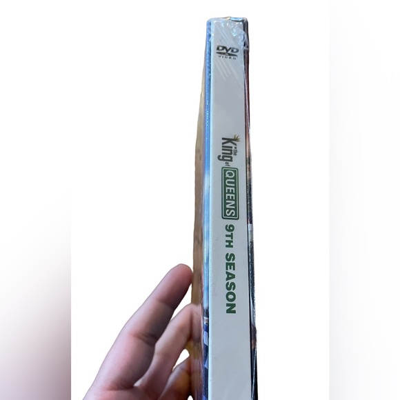 New in package Season 9 of King of Queens - Picture 2 of 2